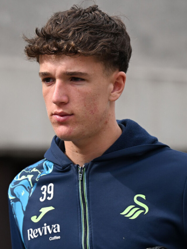 Swans Academy Graduate Signs for Man Utd